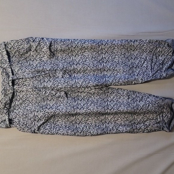 Chico Indigo print soft crop pants size 3.5 (16) NWT - Picture 1 of 3